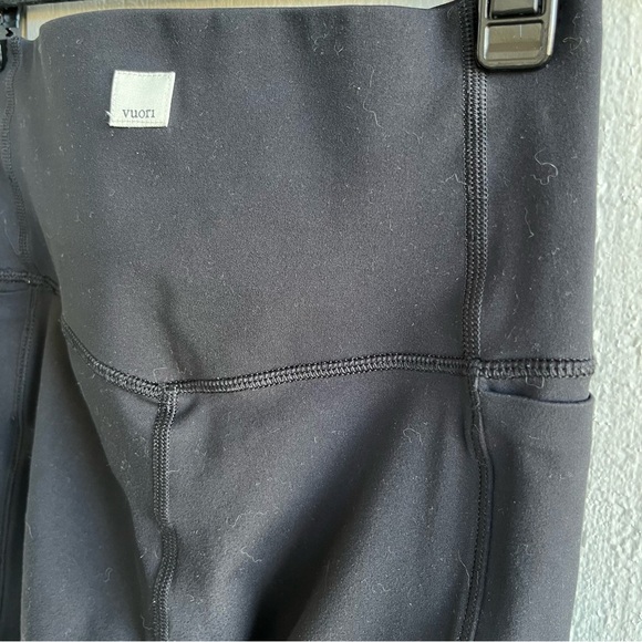 Vuori Studio Pocket Legging in Black Size XS - Picture 8 of 10